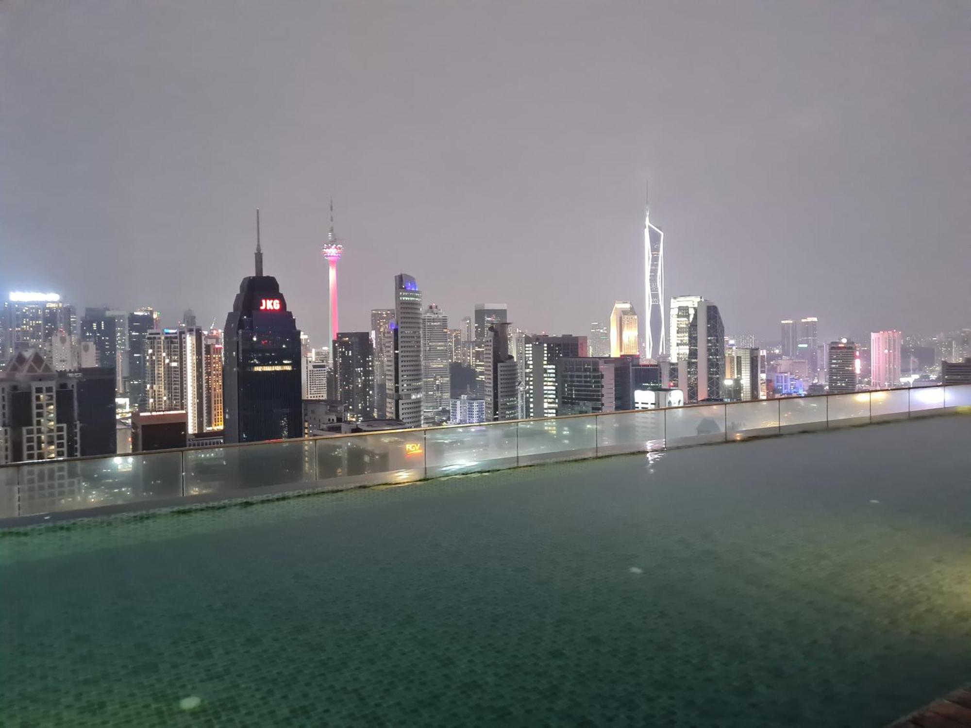 Regalia Skypool 969 Apartment Kuala Lumpur Exterior photo