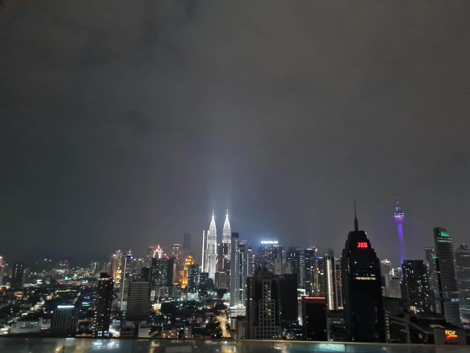 Regalia Skypool 969 Apartment Kuala Lumpur Exterior photo